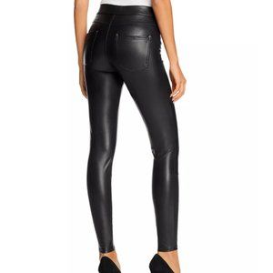 HUE Black Skinny Faux Vegan Leather Leggings / Jeans / Jeggings M